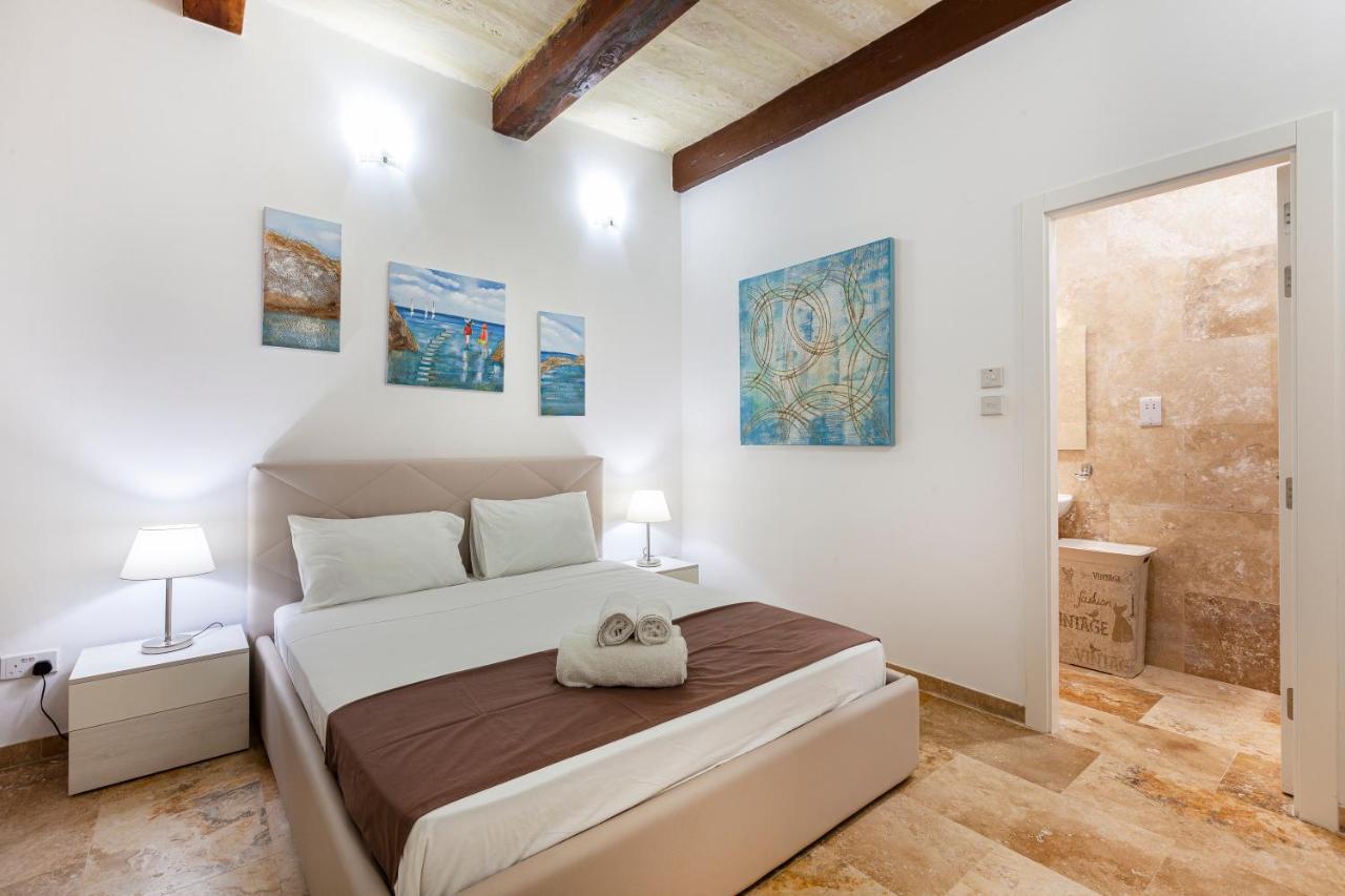 Designer Home With Comfy Sofa In Central Valletta By 360 Estates ภายนอก รูปภาพ
