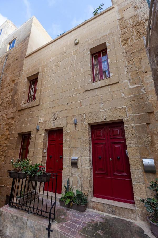 Designer Home With Comfy Sofa In Central Valletta By 360 Estates ภายนอก รูปภาพ